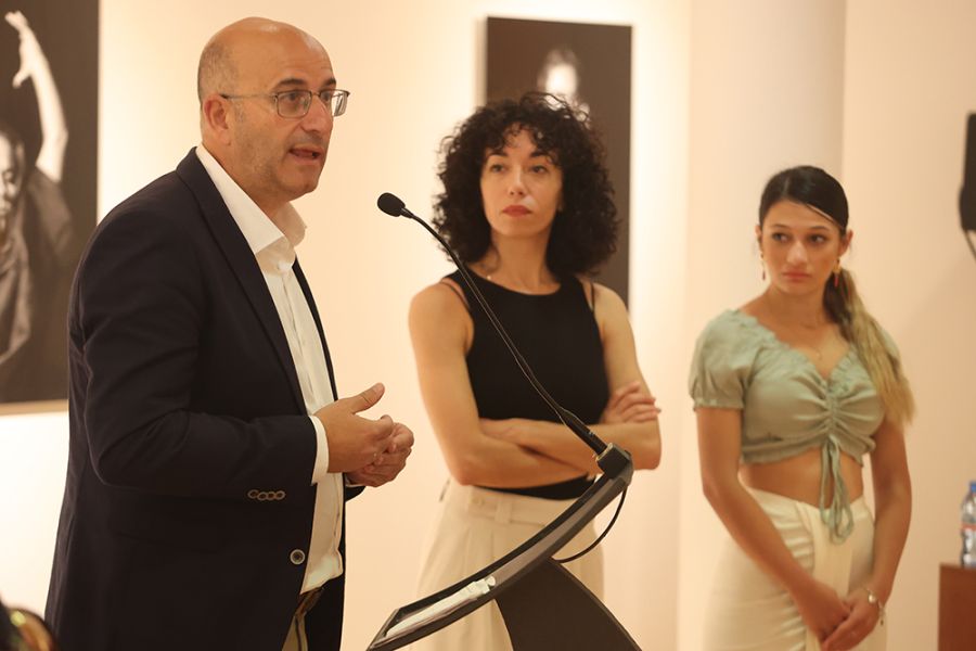 Las muestras fotográficas ‘Por! Malagueñas’ y \'AY! (Mujer flamenca)’ de Ana Torralva en el MVA abren la VIII Bienal de Arte Flamenco de Málaga