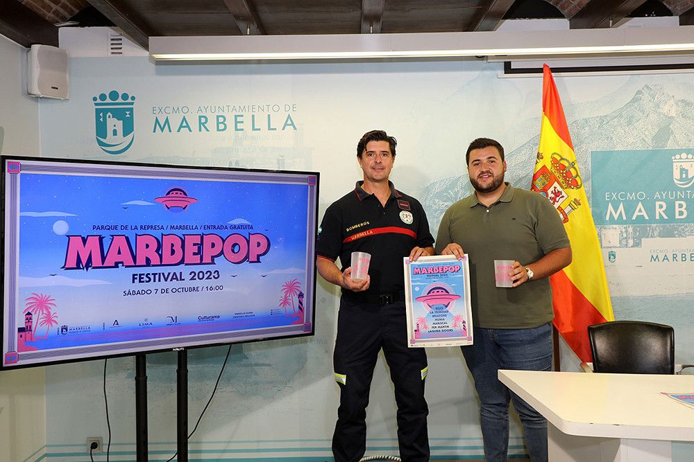 El Festival Marbepop, que se celebra este sábado en el parque de la Represa, destinará los fondos recaudados con los vasos ecológicos a la ONG Bomberos Sin Fronteras