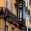 <p style="text-align: justify;">En paralelo, el Ministerio de Derechos Sociales, Consumo y Agenda 2030 ha enviado una circular a las grandes plataformas inmobiliarias para informarles de las nuevas obligaciones en materia de publicidad de pisos en alquiler que incorpora el real decreto-ley.</p>
 
<p style="text-align: justify;">El Ministerio de Derechos Sociales, Consumo y Agenda 2030, que dirige Pablo Bustinduy, ha abierto un expediente sancionador a un portal inmobiliario que opera en todo el país por posibles prácticas comerciales desleales contra los consumidores y usuarios. La Dirección General de Consumo inició esta investigación tras recibir una denuncia de la Federación de Consumidores y Usuarios CECU.</p>
<p style="text-align: justify;">Las prácticas comerciales desleales con los consumidores constituyen una infracción administrativa conforme al artículo 47.1 del texto refundido de la Ley General para la Defensa de los Consumidores y Usuarios, pudiendo ser sancionado como infracción grave, con multas de hasta 100.000 euros o entre 4 o 6 veces el beneficio ilícito obtenido.</p>
<p style="text-align: justify;">Es la primera vez que Consumo abre un expediente de este tipo por una infracción de la que es directamente responsable la plataforma, ya que en otras ocasiones se hizo por la información que los dueños de las casas tenían en sus anuncios.</p>
<h3 style="text-align: justify;">Vigilancia a las plataformas inmobiliarias</h3>
<p style="text-align: justify;">Además, Consumo vigilará que los grandes portales inmobiliarios cumplan con el primer real decreto-ley de vivienda aprobado este martes en Consejo de Ministros. El ministerio enviará en las próximas horas una circular a las grandes plataformas inmobiliarias para informarles de las nuevas obligaciones en materia de publicidad de pisos en alquiler que incorpora el real decreto ley.</p>
<p style="text-align: justify;">Consumo se mantendrá vigilante para que las plataformas digitales incorporen la nueva normativa que permite a los inquilinos disponer de una mayor información al interesarse por una vivienda con la mayor rapidez posible.<br>El artículo 20 de este real decreto-ley regula la publicidad, promoción y oferta de arrendamientos de vivienda. Según este artículo, toda esa oferta o publicidad deberá incluir, al menos, el índice de referencia del precio del alquiler de vivienda y, en su caso, la renta del último contrato de arrendamiento de vivienda habitual vigente en los cinco años anteriores.</p>
<p style="text-align: justify;">Así, los potenciales inquilinos podrán conocer cuál es el precio de referencia para las administraciones de la vivienda que quieren alquilar, o la renta del último contrato. Con esta información se podrá comparar el precio ofertado por el casero con el precio que se considera adecuado, y si se están realizando subidas respecto a los últimos inquilinos.</p>
<p style="text-align: justify;">También deberá publicarse el límite de renta aplicable en los ámbitos sujetos a limitación legal, como las zonas tensionadas, así como la condición de gran tenedor del arrendador.</p>
<h3 style="text-align: justify;">Otras actuaciones en el mercado de la vivienda</h3>
<p style="text-align: justify;">Entre otras actuaciones en el mercado de la vivienda, en mayo de este mismo año, Consumo ya inició un expediente a una gran inmobiliaria que también alquila miles de inmuebles en toda España. El ministerio había identificado cuatro potenciales infracciones como la imposición de un seguro de impago al inquilino o la aplicación de una penalización desproporcionada por cada día de retraso en la entrega de la vivienda.</p>
<p style="text-align: justify;">Además, el pasado mes de abril Consumo ratificó una multa de 3,6 millones de euros a Alquiler Seguro por prácticas abusivas contra sus inquilinos. La resolución devino firme y agotaba la vía administrativa después de que el ministro Pablo Bustinduy resolviese el recurso de alzada interpuesto ante él. La inmobiliaria cometió seis infracciones tipificadas como muy graves y una como grave al vulnerar los derechos de los consumidores y aprovechar su posición de predominio de mercado.&nbsp;</p>