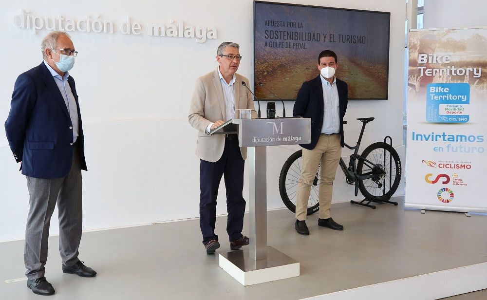 La Diputación de Málaga, primera institución que se suma al gran proyecto de cicloturismo que fomenta la Federación Española de Ciclismo