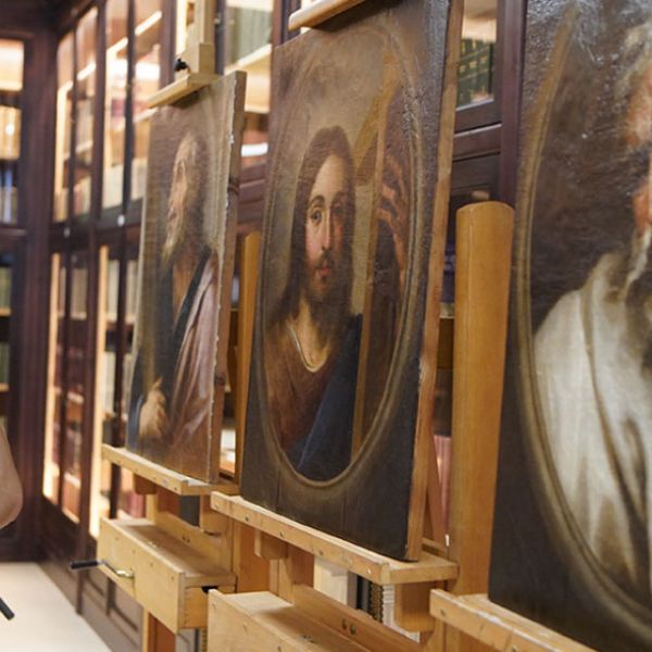 El IAPH finaliza la restauración de tres tablas pictóricas de la Universidad Loyola de finales del siglo XVII