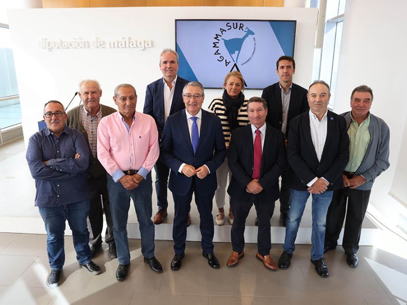 Las asociaciones AGASUR y AGAMMA, adheridas a Sabor a Málaga, se fusionan para crear la mayor cooperativa caprina de Andalucía, que facturará 30 millones de euros en 2023