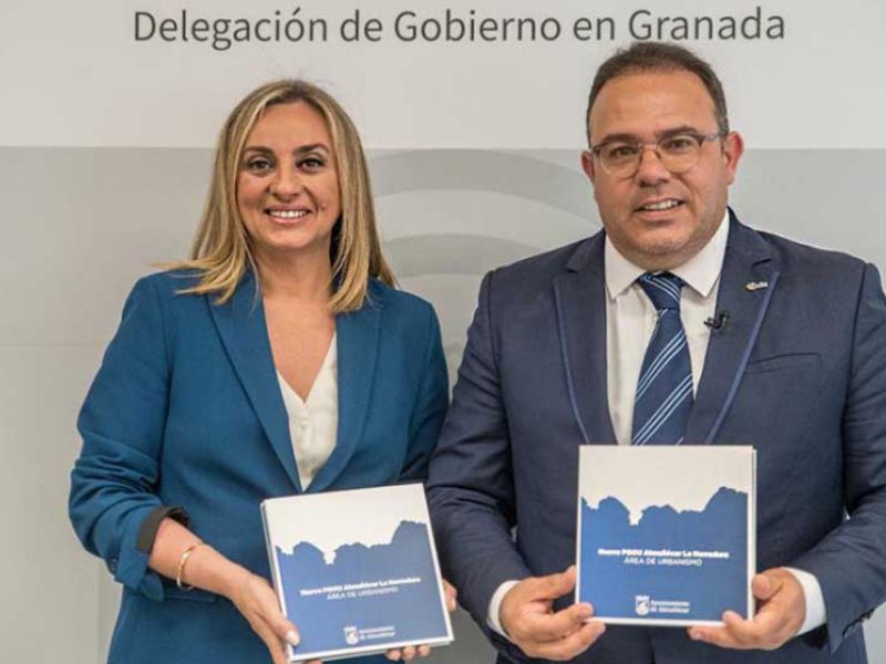 La Junta agilizará los trámites para la aprobación definitiva del PGOU de Almuñécar tras 36 años