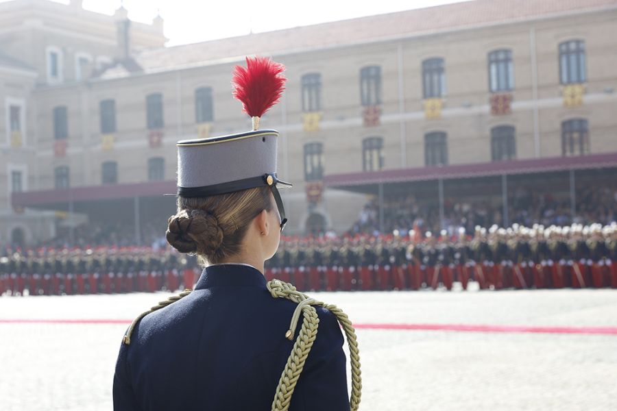La princesa de Asturias jura bandera en la Academia Militar de Zaragoza