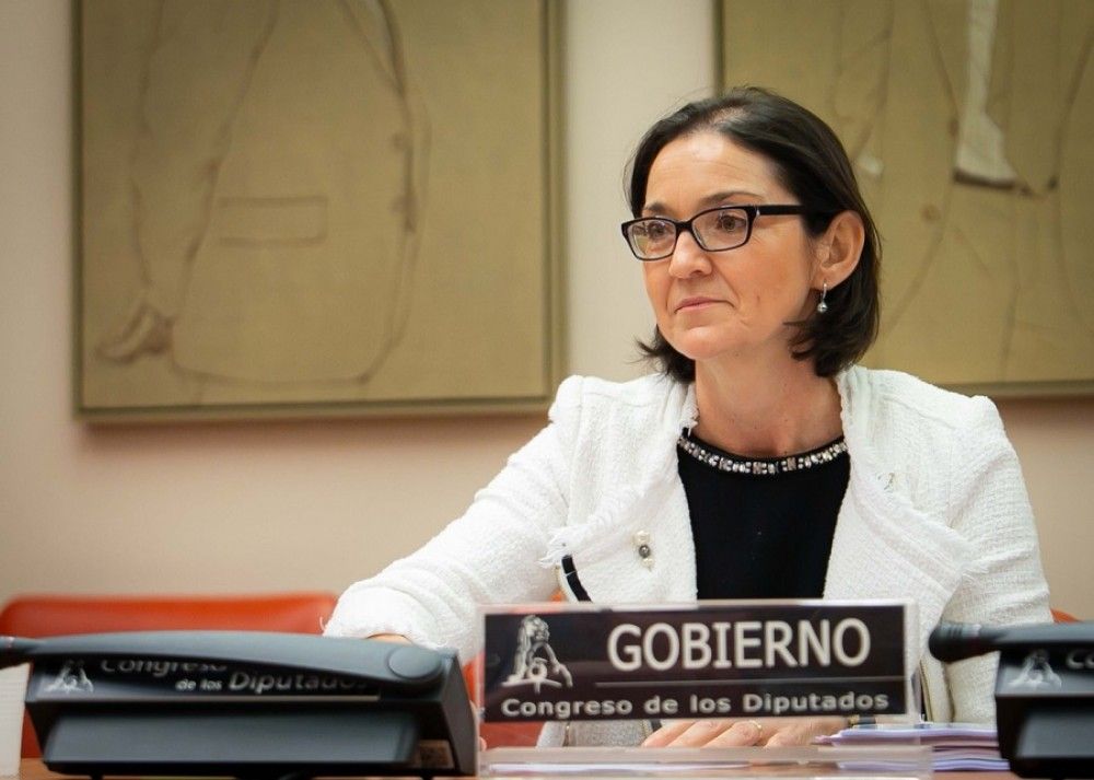 La ministra de Industria se reunirá hoy con cien representantes de la hostelería española