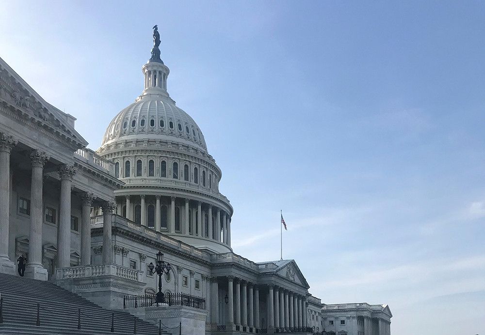 El Congreso de EEUU aprueba un proyecto de ley de financiación provisional al borde del cierre del Gobierno
