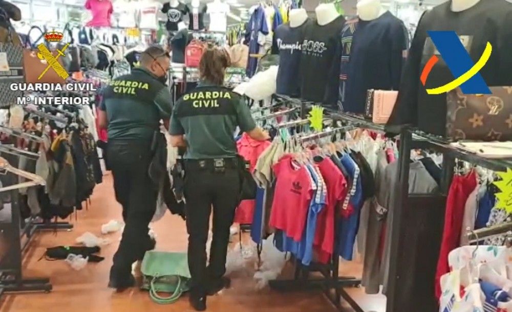 Intervenidos en Cataluña más de 14.000 artículos falsificados de marcas de lujo