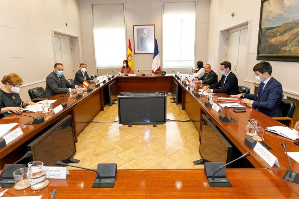 España y Francia estrechan su colaboración en el desarrollo de la conducción automatizada y conectada