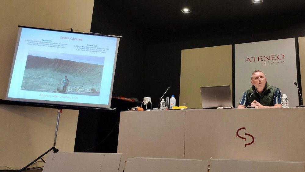 El Instituto Pablo del Saz de Marbella imparte por primera vez en España la asignatura de Astrobiología en 1º de ESO