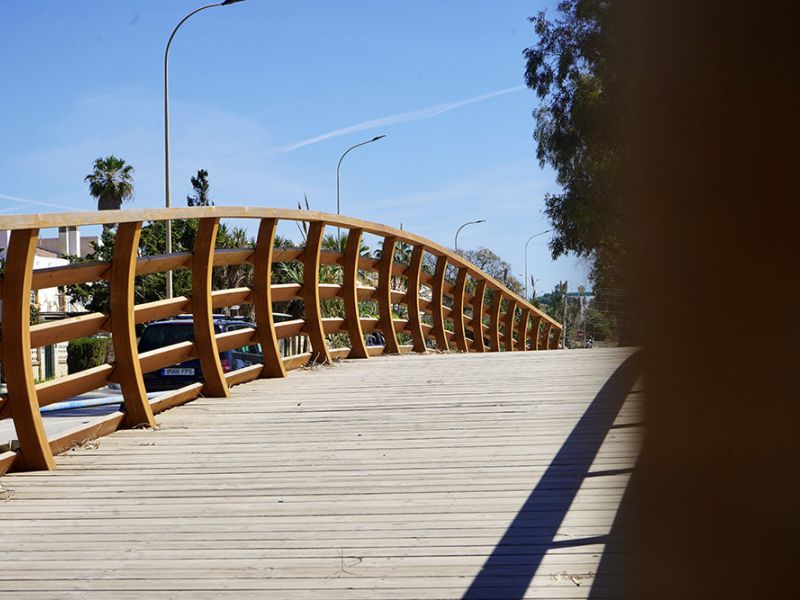 La Senda Litoral avanza en Rincón de la Victoria con un nuevo tramo que conecta con Vélez-Málaga