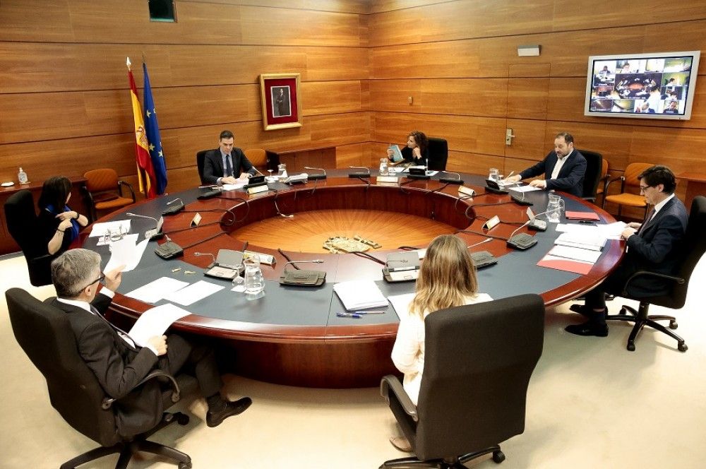 Hoy cesa toda la actividad no esencial en España