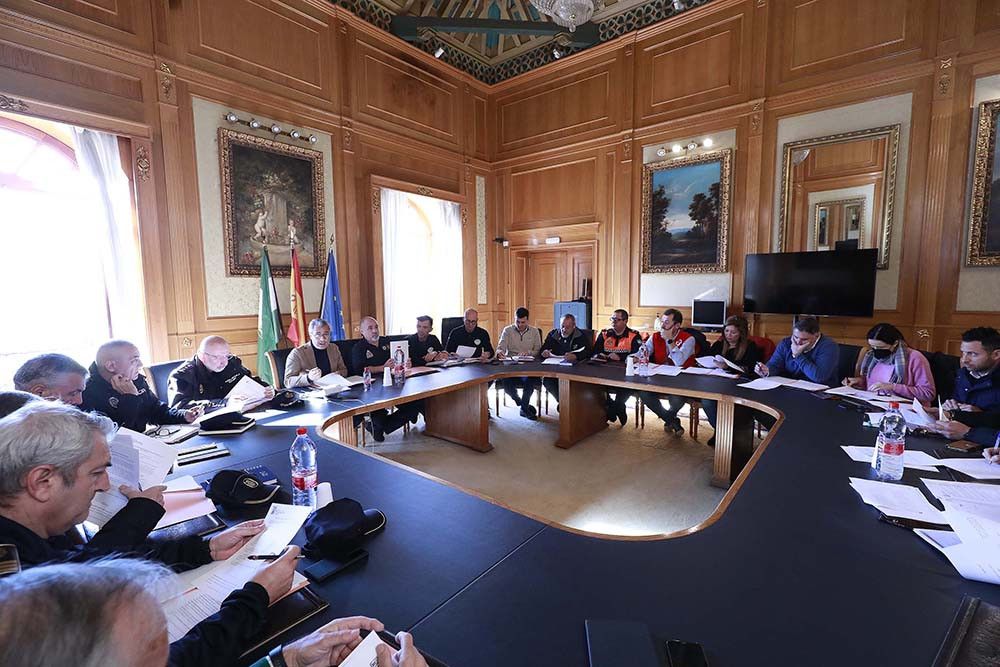 La Junta Local de Protección Civil celebra la primera reunión del año para planificar el ejercicio en materias como la coordinación de las situaciones de riesgo o emergencia que puedan darse en el término municipal
