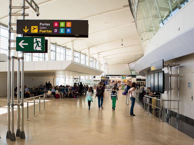 El Ministerio de Transportes establece los servicios mínimos para la huelga de pilotos de Air Nostrum