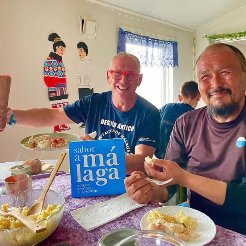 La expedición Desafío Ártico, embajadores de Sabor a Málaga en Groenlandia