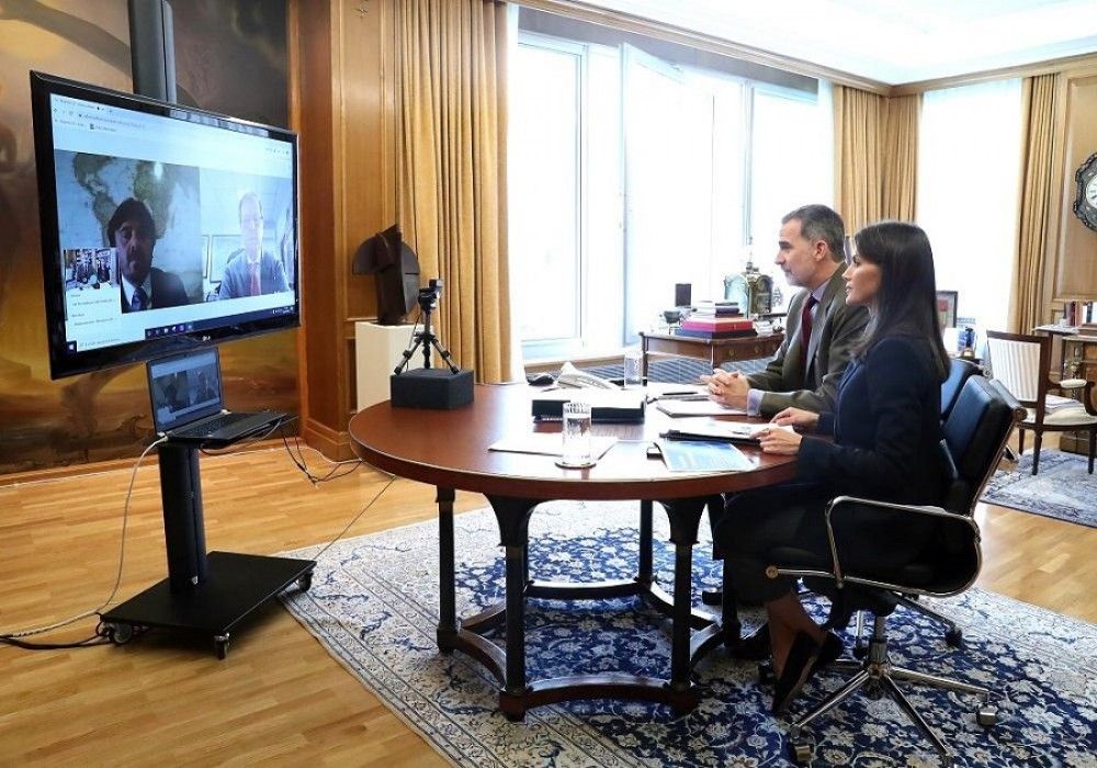 Los hoteleros españoles informan a los reyes sobre la situación que está atravesando el sector