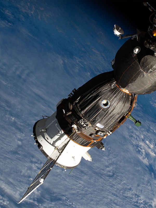Los restos de basura espacial que han provocado la fuga en la Soyuz-22 eran demasiado pequeños para ser detectados