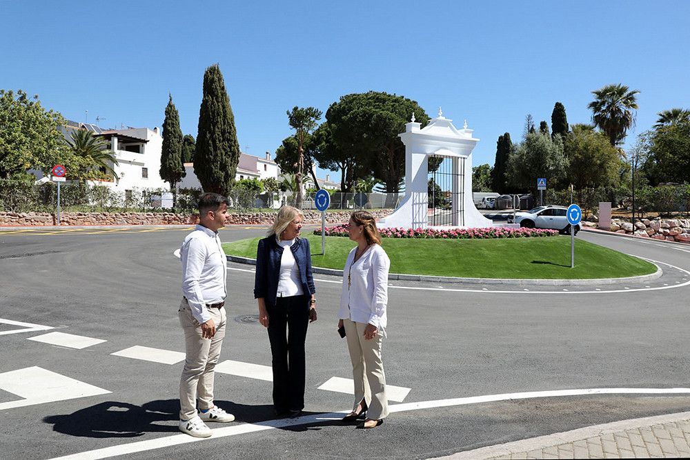 El Ayuntamiento mejora la movilidad peatonal y la seguridad vial en la zona de El Mirador, al norte del casco urbano