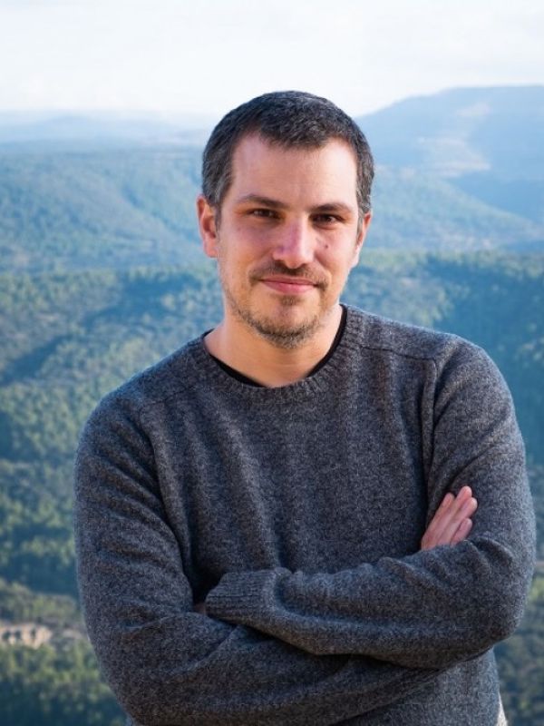 Iñaki Comas: “El coronavirus llegó a España por cientos de vías, pero solo algunas derivaron en muchos casos”