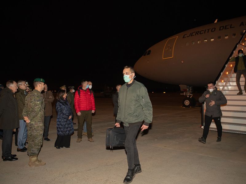 Llegan a la base aérea de Torrejón más de 200 militares ucranianos que se adiestrarán en España