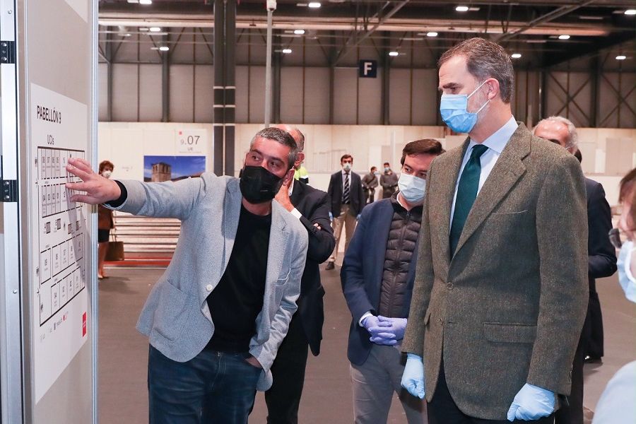 El rey Felipe ha visitado hoy el hospital de emergencia creado en IFEMA