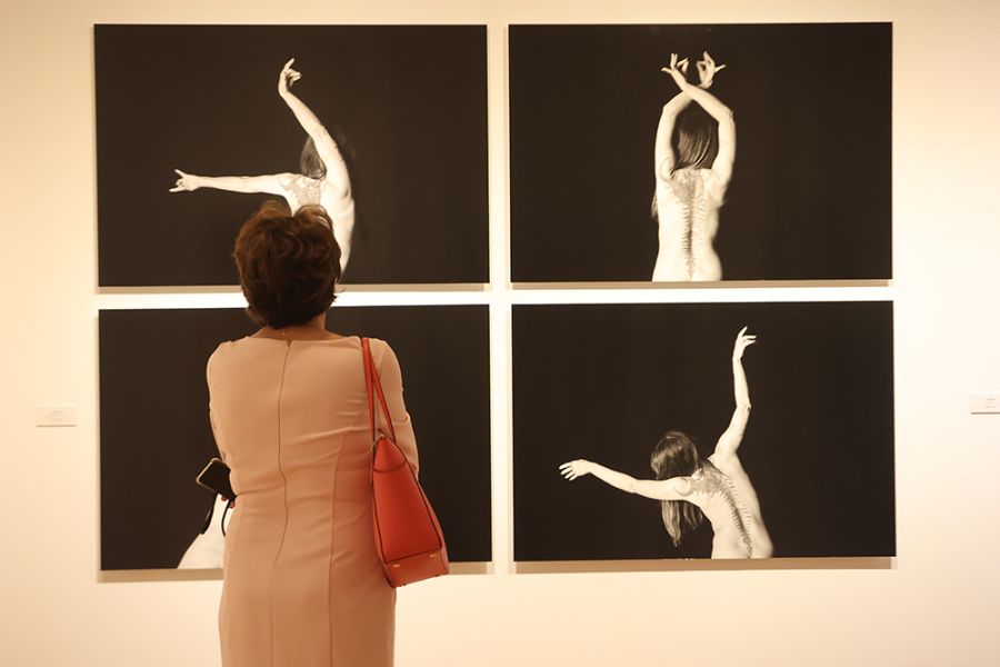 Las muestras fotográficas ‘Por! Malagueñas’ y \'AY! (Mujer flamenca)’ de Ana Torralva en el MVA abren la VIII Bienal de Arte Flamenco de Málaga