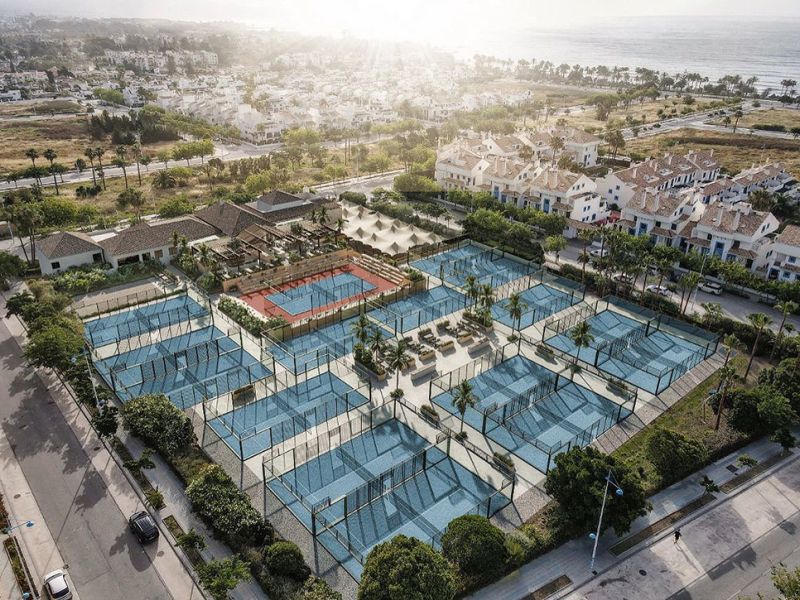 La ciudad participa junto a otras cinco ciudades españolas en el torneo de pádel Race to Marbella’