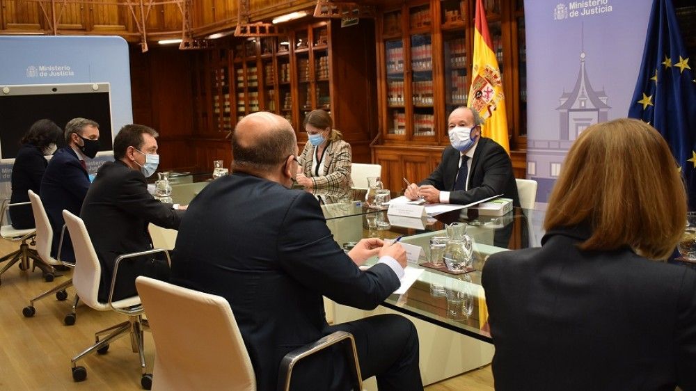 El Gobierno intenta conseguir el apoyo de las asociaciones judiciales en su proyecto para reformar la elección del Consejo General del Poder Judicial