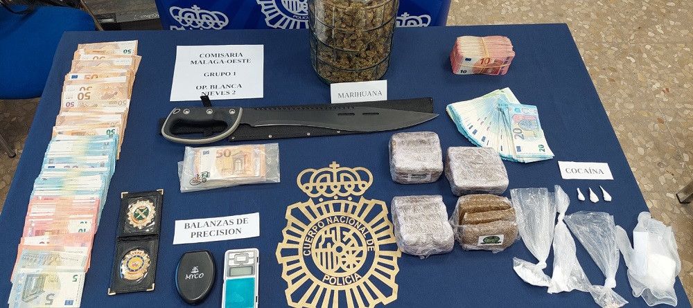 La Policía Nacional recupera tres viviendas de protección oficial controladas por un clan dedicado al tráfico de drogas en La Trinidad de Málaga
