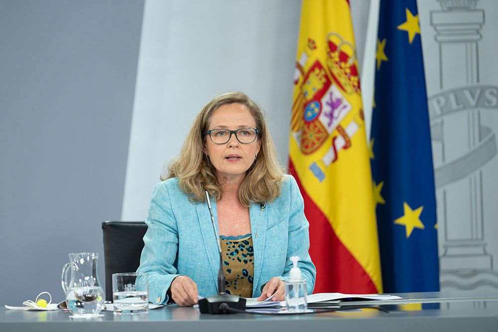 La vicepresidenta Calviño envía una carta a los presidentes de las comunidades y ciudades autónomas para elaborar la adenda al Plan de Recuperación