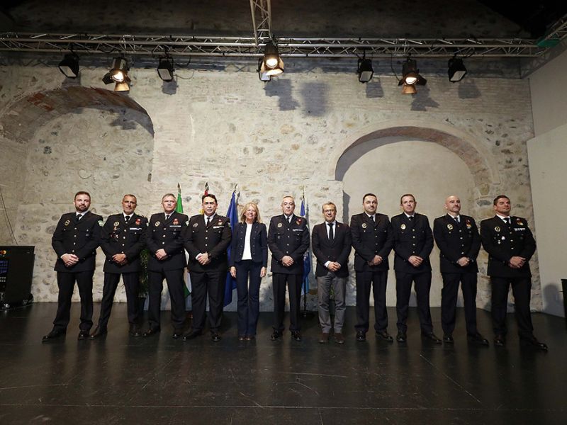La Policía Local incorpora ocho nuevos mandos y culmina la treintena de los procesos impulsados durante esta legislatura para reorganizar el cuerpo de seguridad