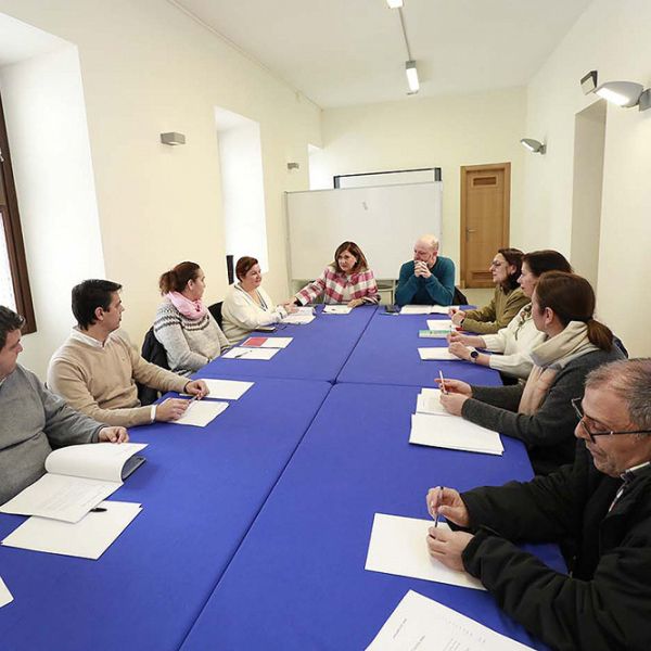 La delegación de Cultura oferta cuatro programas a los institutos del municipio para fomentar la participación del alumnado en la nueva edición del festival Marpoética