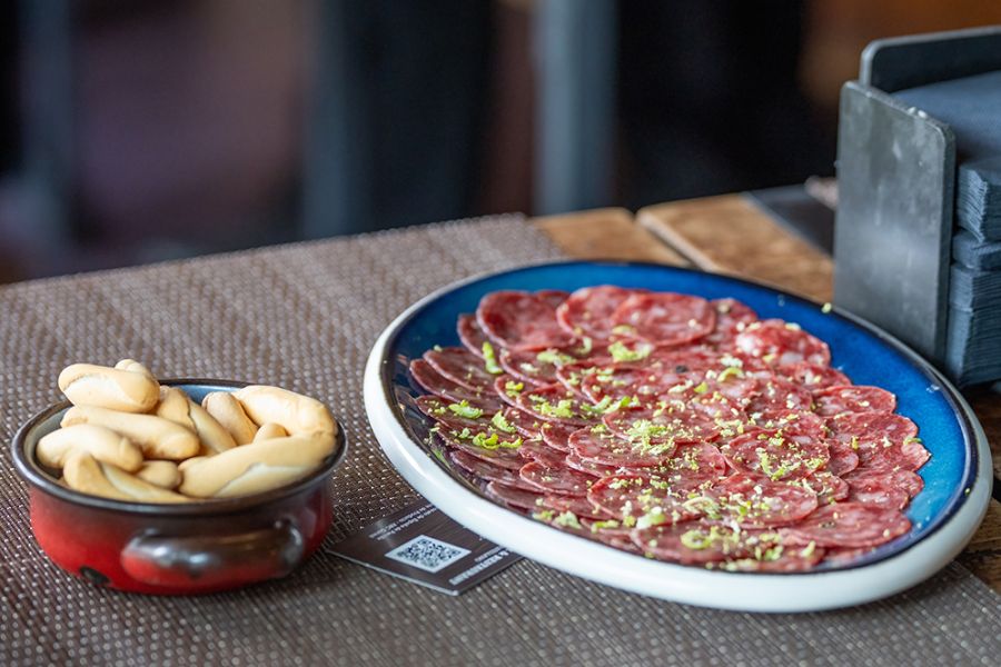 La Diputación apoya la nueva campaña del proyecto ‘Gastronomía de Canillas’ para impulsar el chivo como producto gourmet