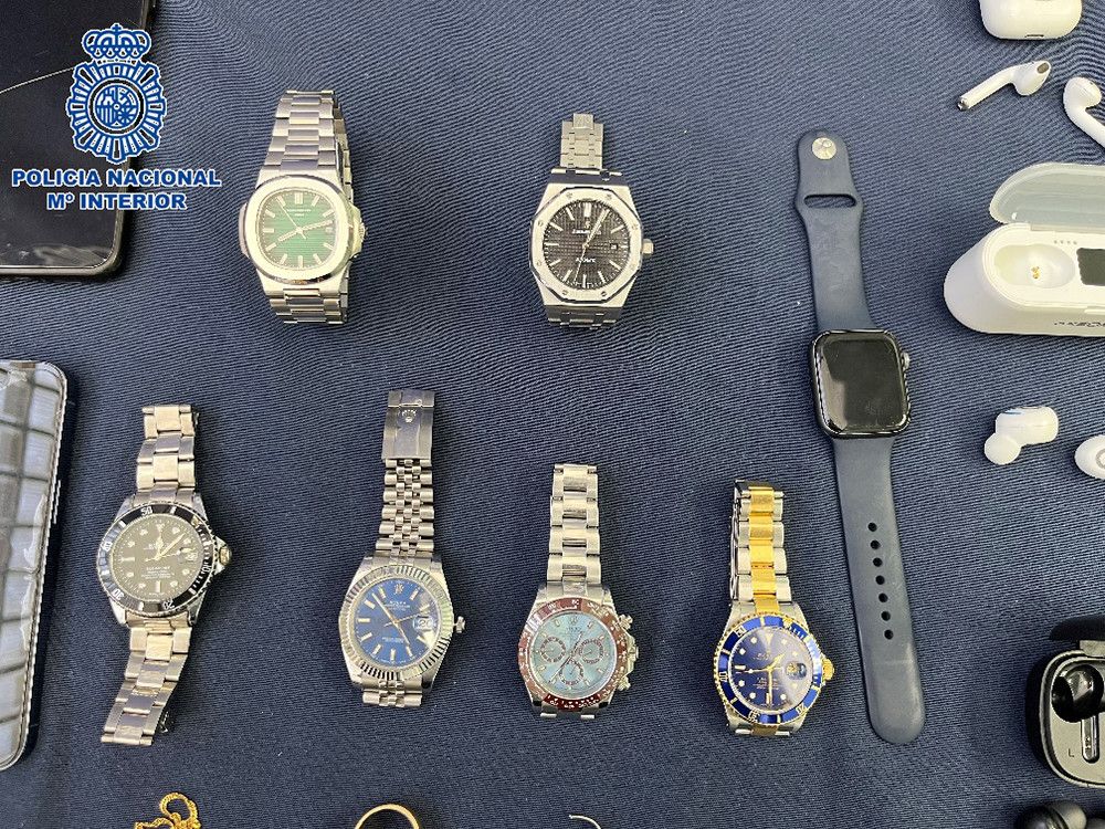 La Policía Nacional detiene en Marbella a cuatro personas relacionadas con el robo de relojes de alta gama