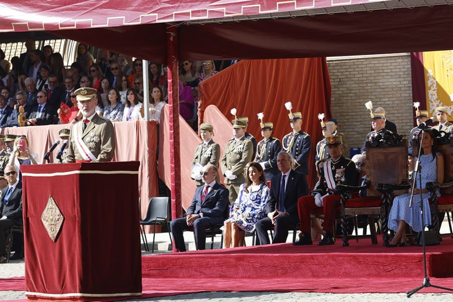 La princesa de Asturias jura bandera en la Academia Militar de Zaragoza