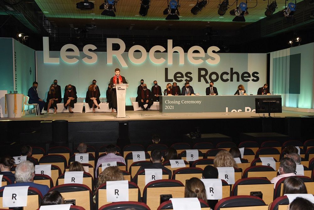 Les Roches Marbella celebra su primera graduación presencial tras la pandemia