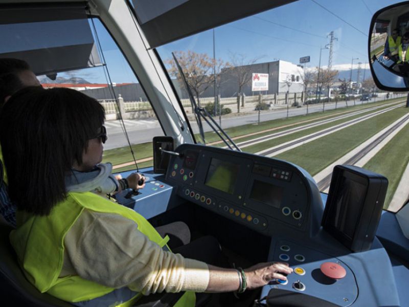 La instalación del simulador de conducción del Metro de Granada recibe tres ofertas