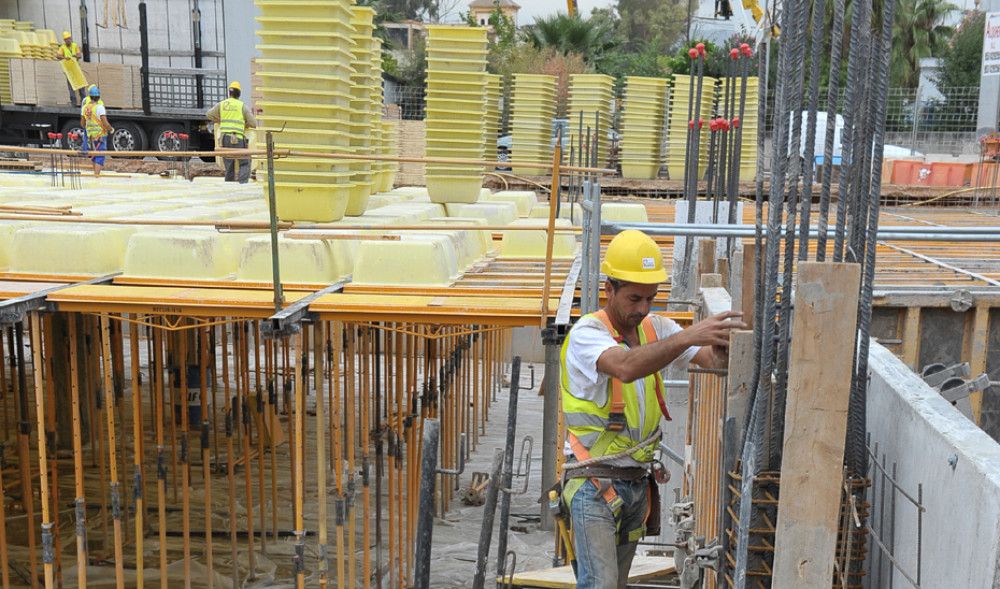 El ministerio recibe solicitudes de casi 1.000 entidades locales para rehabilitar edificios públicos con fondos europeos