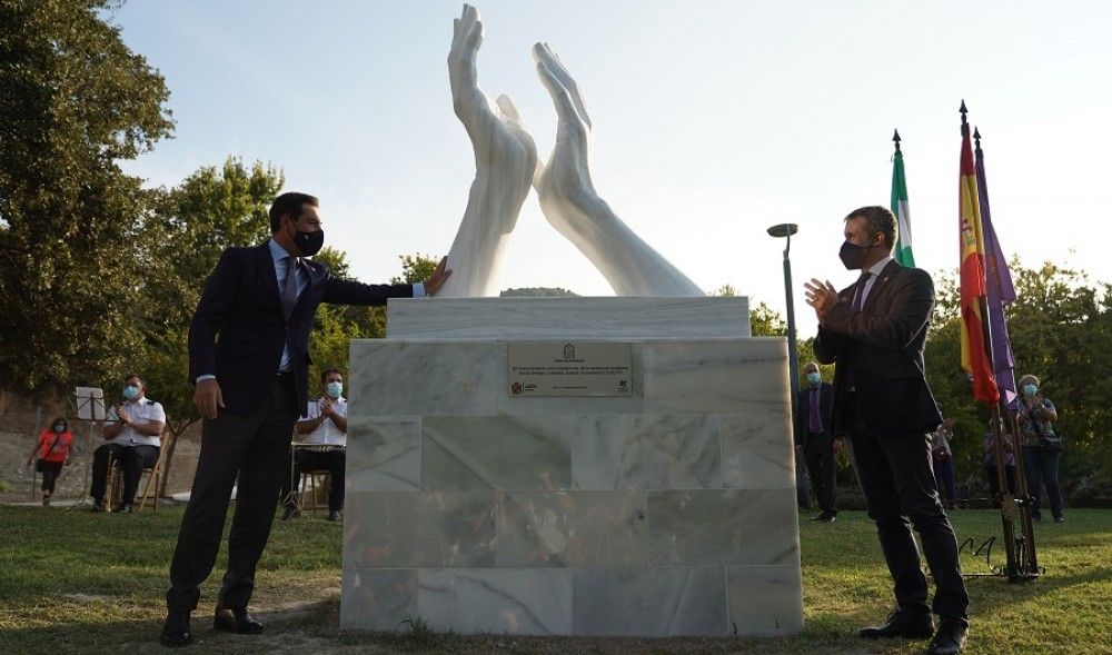 El presidente andaluz pide de nuevo la colaboración ciudadana ante el evidente segundo brote de la pandemia que ya estamos padeciendo