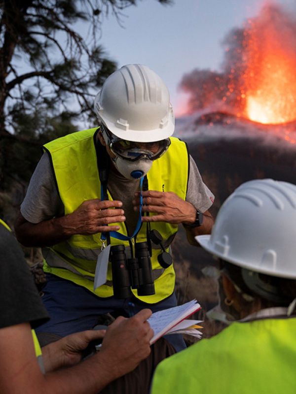 La exposición Sobre el Volcán’ incide en la relevancia de la ciencia para hacer frente a erupciones como la de La Palma