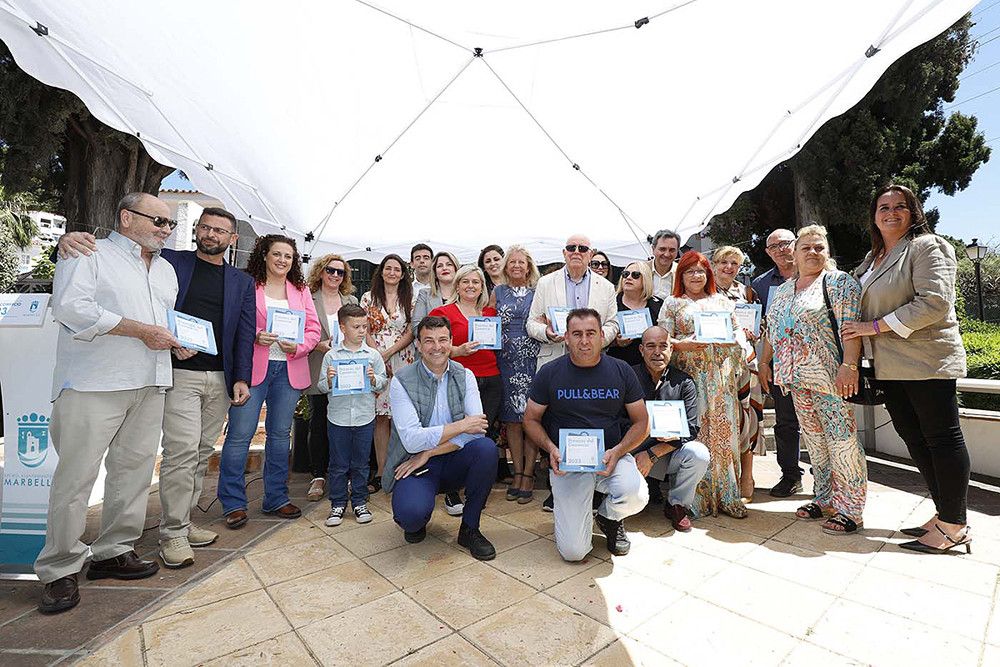 Entregados los Premios del Comercio a 13 negocios de Nueva Andalucía