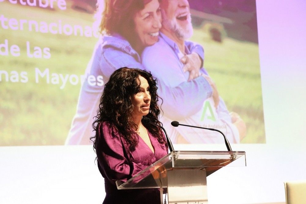Andalucía presenta su I Plan Estratégico para Personas Mayores con una inversión de 145 millones