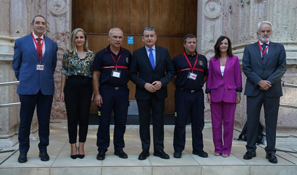 El Parlamento da luz verde a tramitar una nueva ley de Emergencias que "pondrá a los bomberos en el siglo XXI"