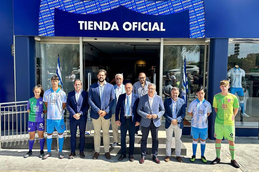 Presentada la nueva equipación del Málaga C.F