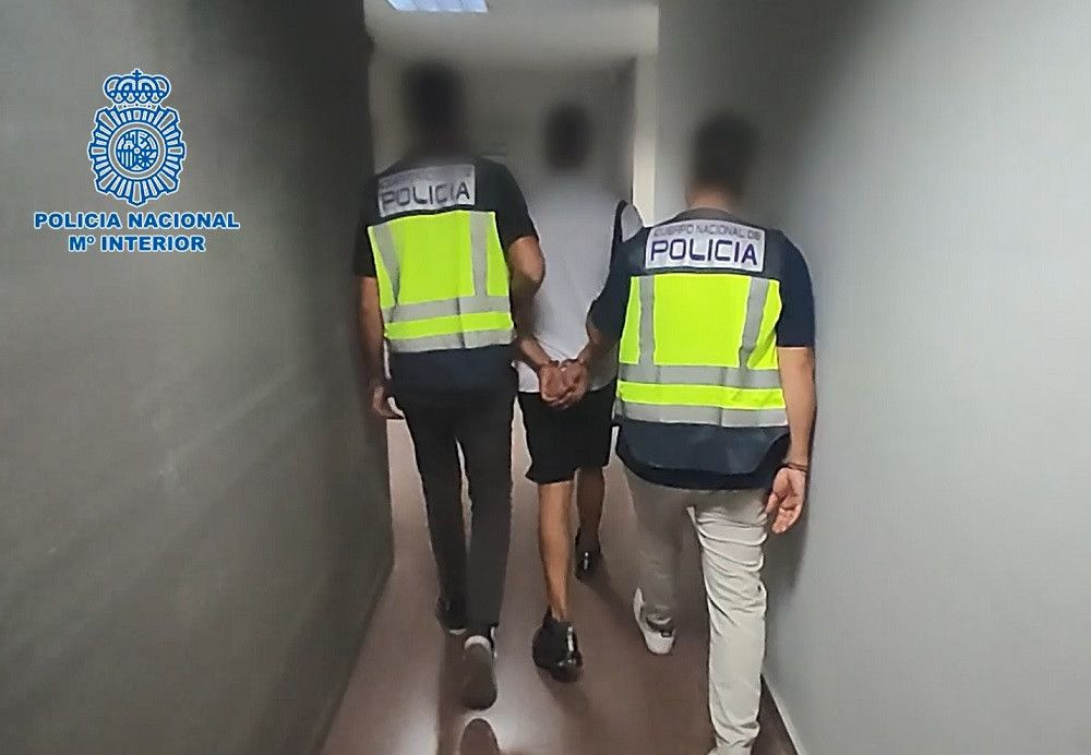 La Policía Nacional detiene al presunto autor de la muerte de una mujer de 76 años mediante el método del “mataleón”