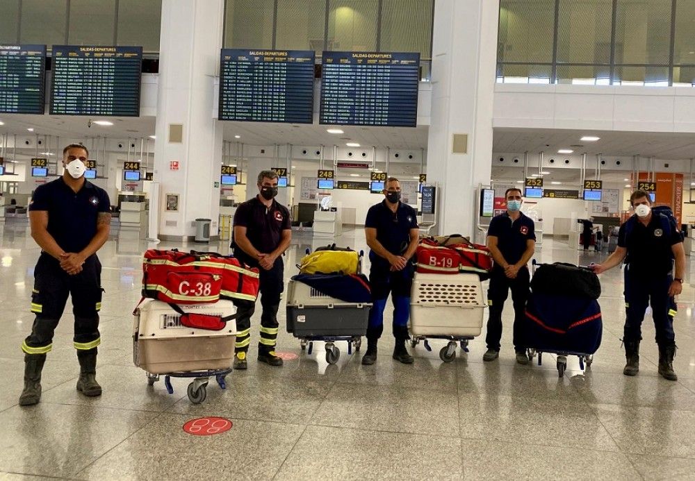 Tres bomberos malagueños se desplazan a Beirut para colaborar en las tareas de búsqueda y rescate de supervivientes