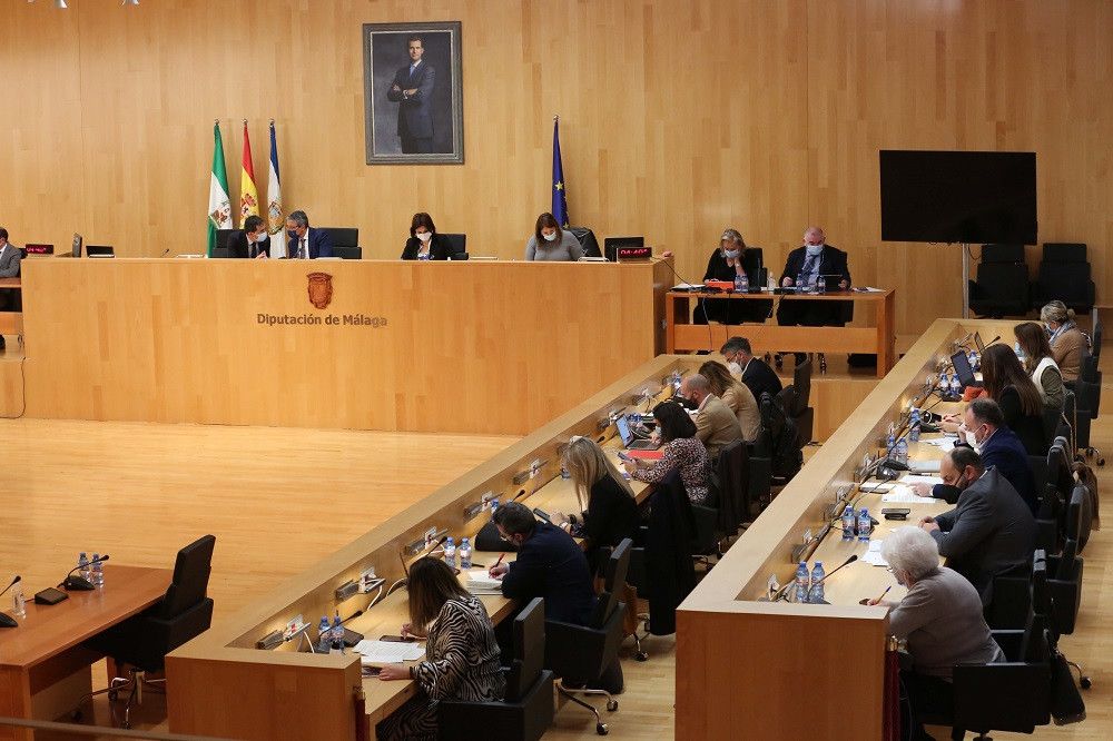 La Diputación aprueba proyectos por 2,3 millones de euros para el ahorro del consumo eléctrico municipal en 27 pueblos