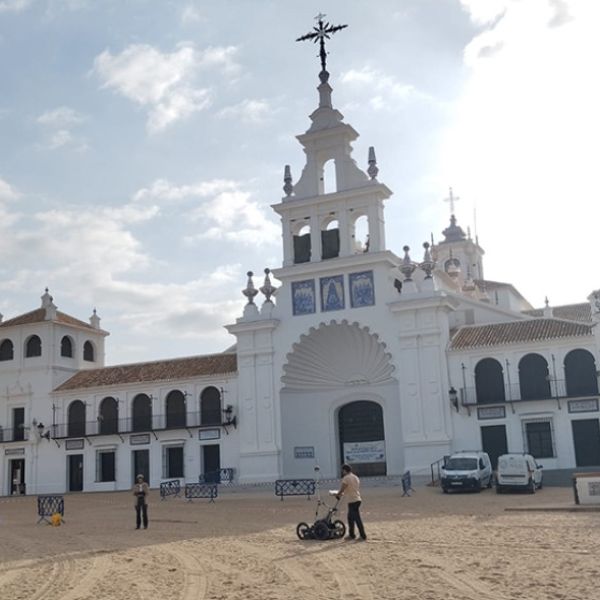 La Junta promueve un estudio arqueológico en el entorno de la ermita del Rocío