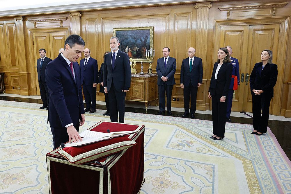 Pedro Sánchez promete "lealtad al rey y hacer guardar la Constitución" como presidente del Gobierno