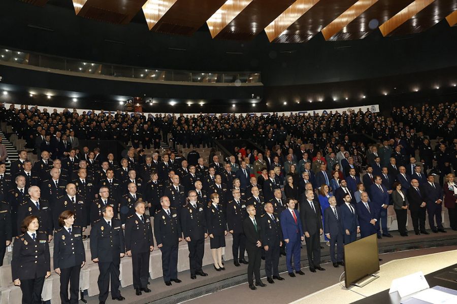 El rey inaugura el primer curso académico del Centro Universitario de la Policía Nacional