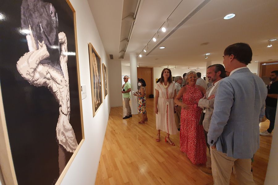 El centro cultural MVA de la Diputación acoge la exposición ‘Taurokathapsia\' del artista y veterinario Luis Alberto Calvo